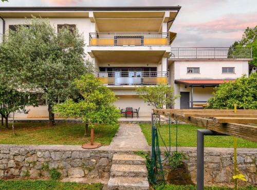 Charming Lovran Apartments with Wonderful Sea View