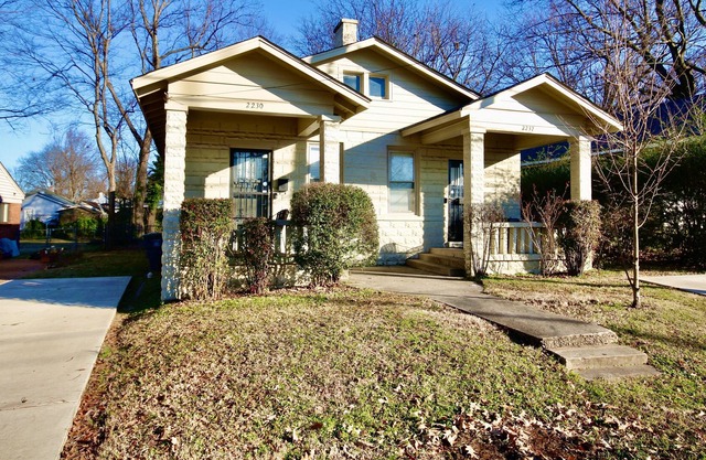 Charming Midtown duplex