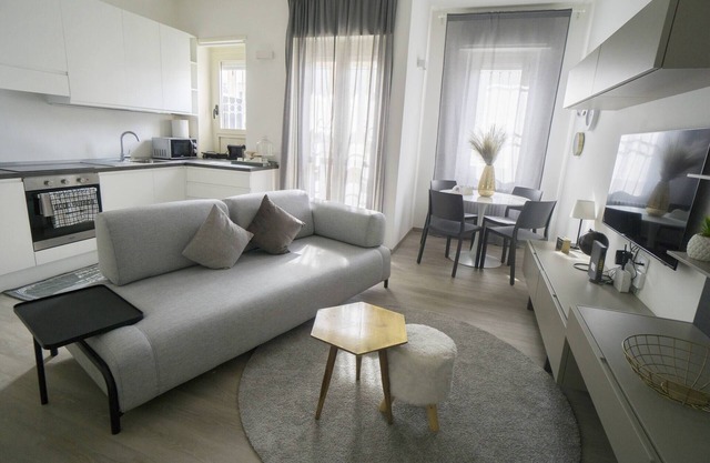 Charming & modern 3br apt in the heart of Asti