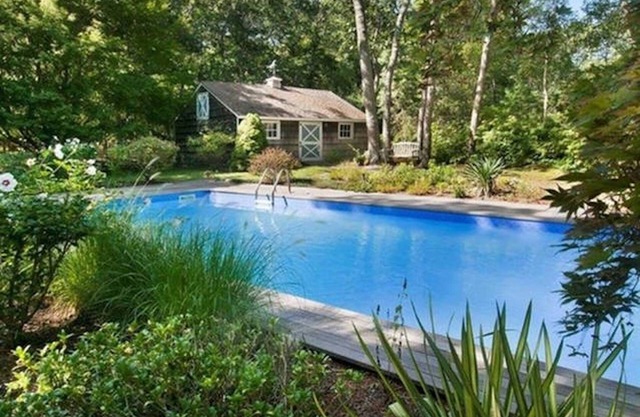 Charming Modern Home - Winter and Summer Retreat