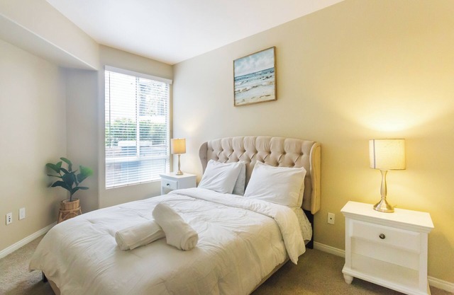 Charming Oasis by the Beach 1Bed, fitness & Pool in gorgeous Marina del Rey