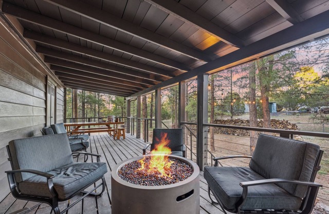 Charming Pines Cabin/Fireplace + BBQ Retreat