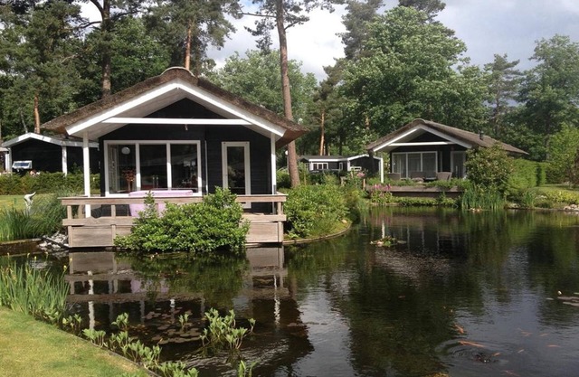 Charming Pondside Chalet