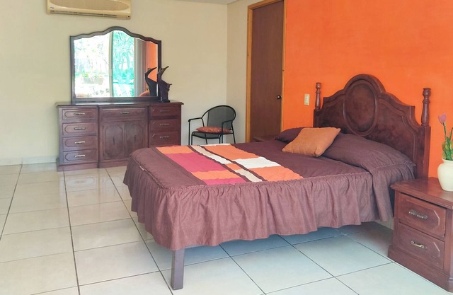 Charming Private And Comfortable Room