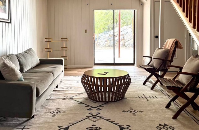 Charming, private house in center of adventure town Fruita with AC & Garage