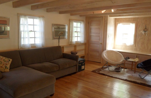 Charming Saugerties Cottage on Creek