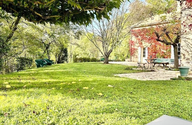 Charming sheepfold in the heart of Albret