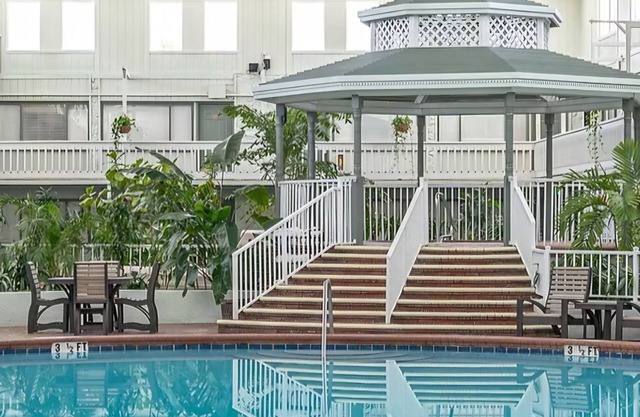 Charming sresort with WiFi, fitness room in lovely Destin