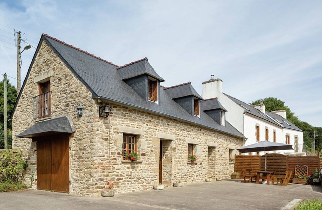 Charming Stay in Pont-Croix