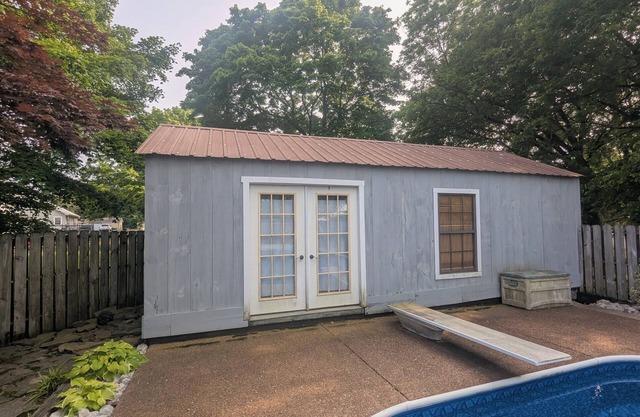 Charming studio in fabulous Dresden with WiFi, AC, on horse property