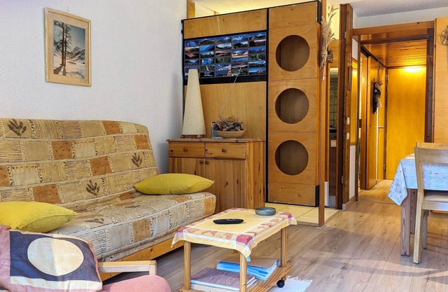 CHARMING STUDIO STATION LES ORRES 1650
