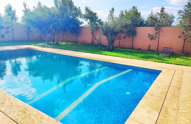 Charming villa with 2 bedrooms and AC, WiFi in welcoming Marrakech