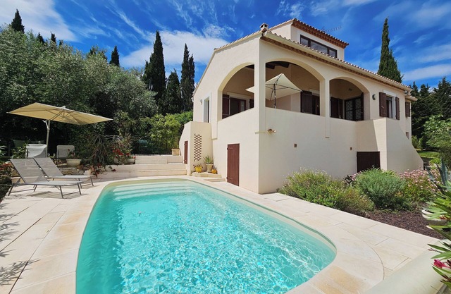 Charming villa with a pool and beautiful views