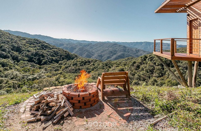 Charmosa cabana na serra cjacuzzi VST014