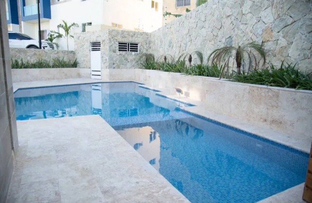 Charmy Open Concept Apartment/W Pool