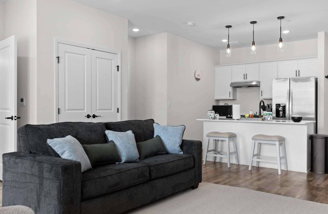 Chattanooga Getaway-Sleek 2BR at the Poplin