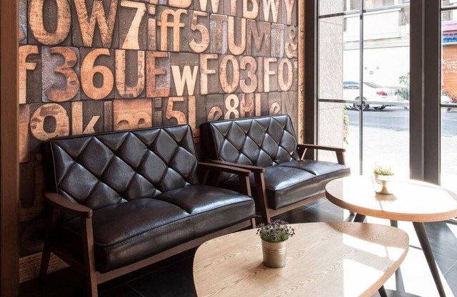 CHECK inn Express Taichung Yizhong