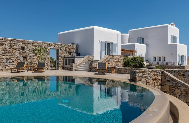 Chef included by Fantasia Villas: Villa Ava