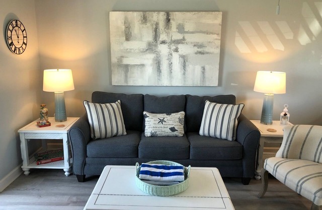 Cherry Grove Condo - Close to everything!