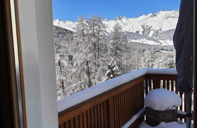 Chesa Vista Mezdi 6 mountain railways "So" and public transport incl.