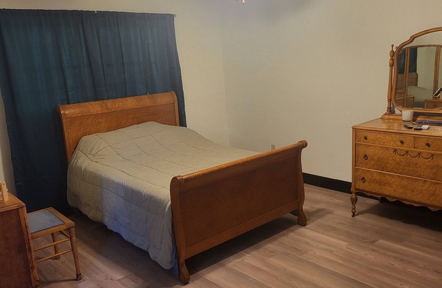 Chic 2-bedroom apartment with AC, WiFi in peaceful Clarks Summit