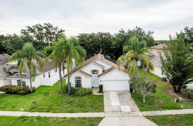 Chic 3BR Retreat w/Pool Near Disney Magic