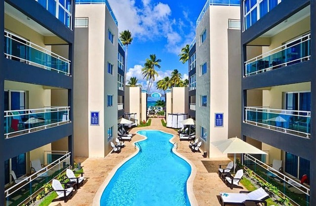 Chic Beachfront Apartment - Private Beach Access