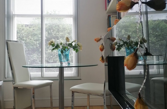 Chic Flat in Kentish Town, 5min to Hampstead Heath