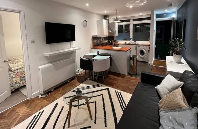 Chic Flat in London SW6