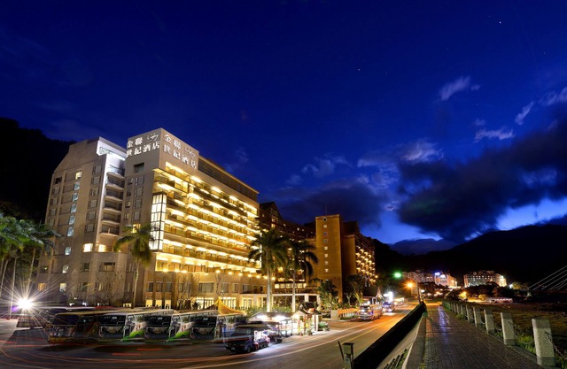 Chihpen Century Hotel