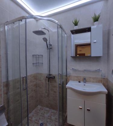 Chocolate Apartment on Sunny Day 6 Complex