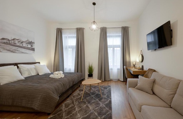 Chop Old House Hotel