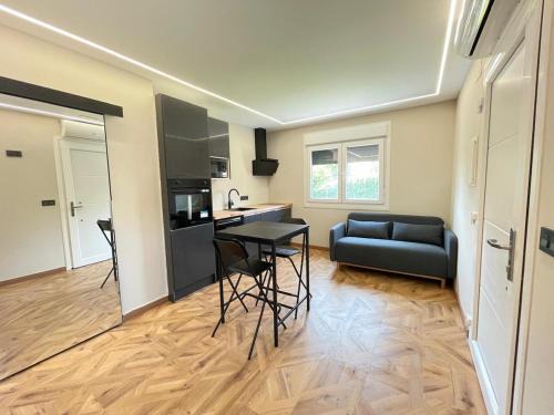 Chouciña Apartments