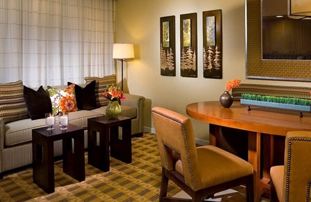 Christmas Welk San Diego California 1 bedroom (inquire about 2bdrm lockoff)