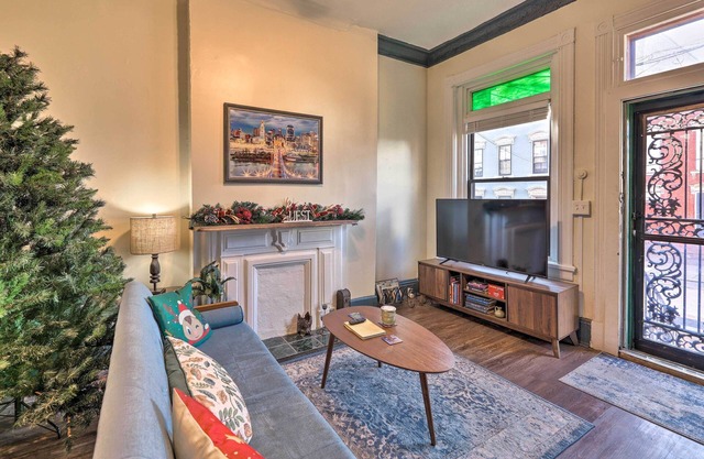 Cincinnati Retreat w/Patio & Grill!