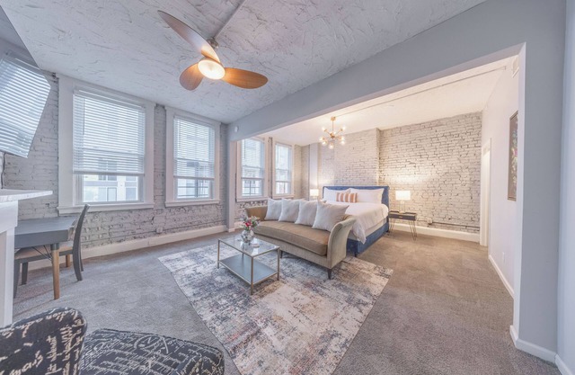 Cincy Stay And Play/K&Q Comfort + Walkable Gem