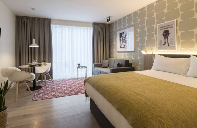 City Break Minutes Away from Antwerp Center & Rubenshuis! w/ Kitchen & Terrace