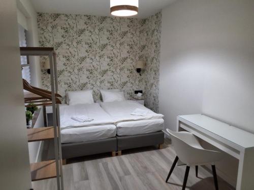 City Center location 2BR apartment near Station!