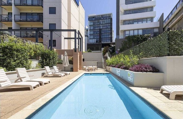 City Lights Retreats - 2 Bedroom, 1 Bathroom