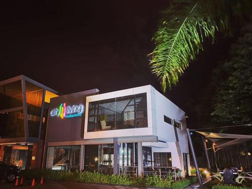 City Living Boutique Hotel