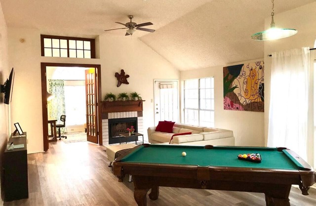 Cityhaven NFLX Pool Table WORKSPACE SoakTub
