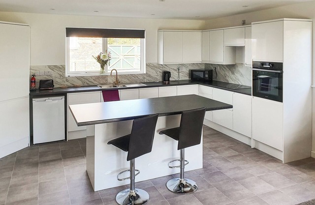 Classroom One - UK48650