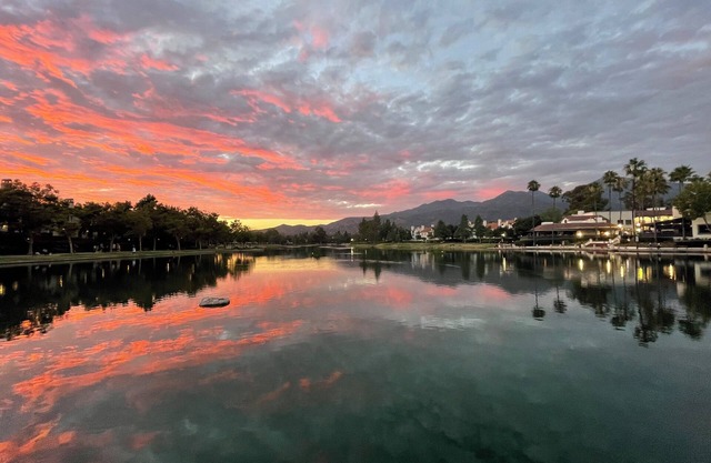 Clean and modern 2-bedroom condo with AC in the beautiful Rancho Santa Margarita