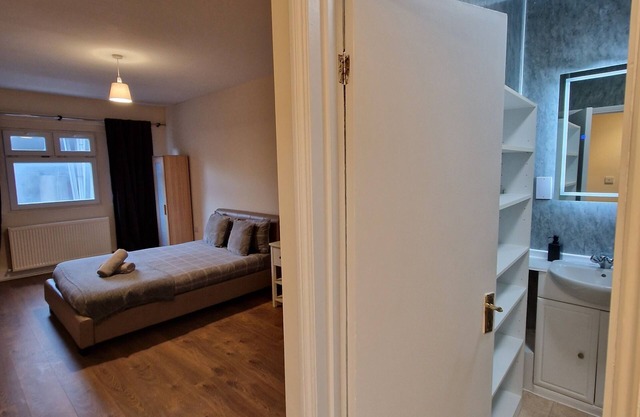 Clean and comfortable flat in the heart of London