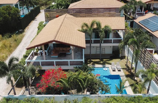 Cliff Haven Villa Krabi