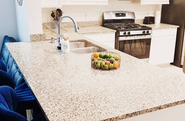 Close to Dowtown. Charming 3-bedroom house with WiFi, AC in awesome Houston