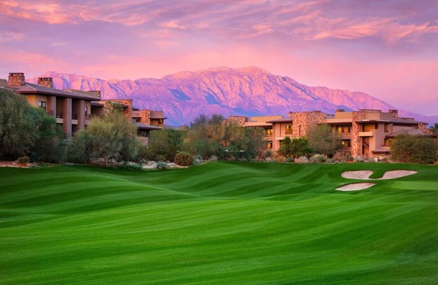 Coachella 1 Weekend, 1 BR Villa, Full Resort Access sleeps 4.