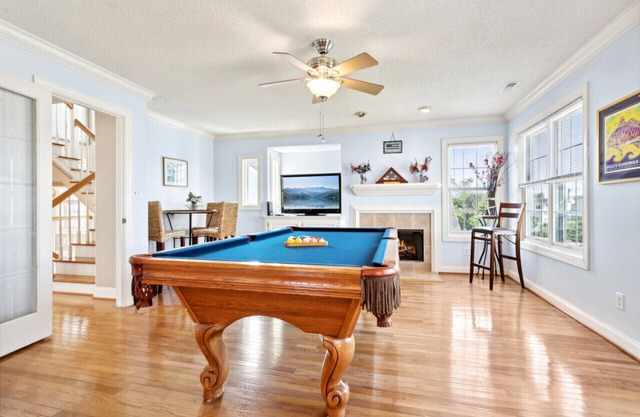 Coastal Escape - Pool Table, Grills, Walk to Beach