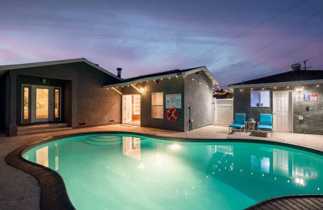 Coastal Lagoon | Pool Heating | Games | Air Hockey