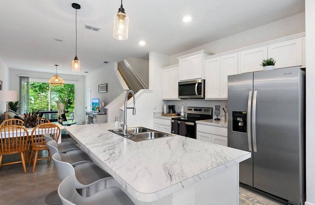 Coastal Living - Games/Pool/Volleyball